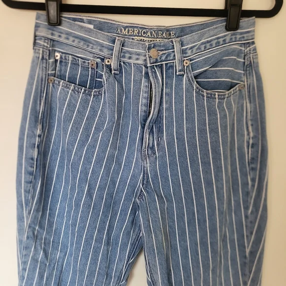 American Eagle Mom Jeans Pin Stripe Conductor 100% Denim High Rise 6 Women - Picture 3 of 10